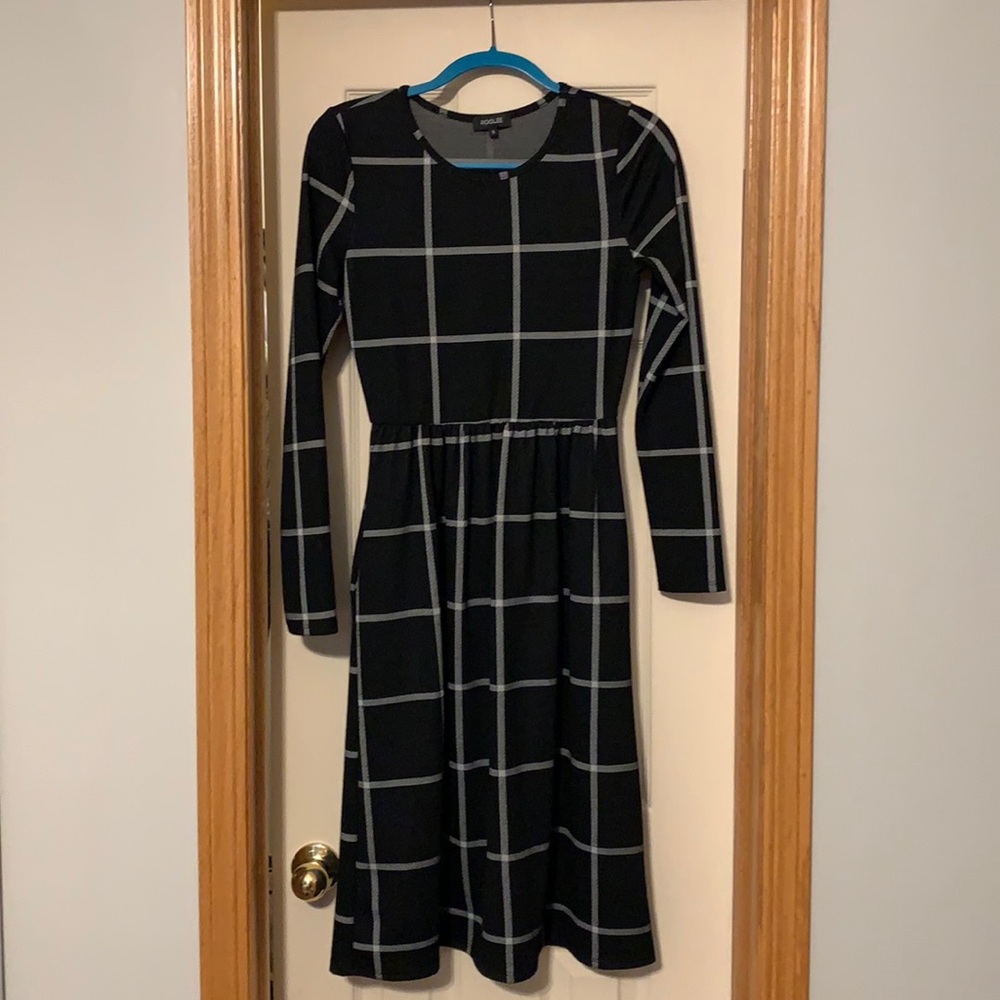 Black Striped Winter Dress from Roolee size Small